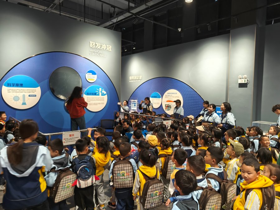 丽江市科技馆开展科普活动 助力航天知识进童心|丽江_