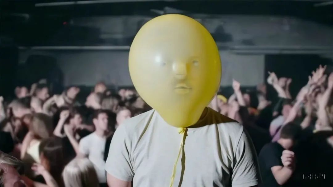 SORA生成的气球人出现了人脸