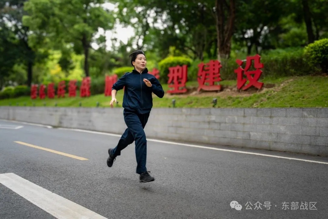 这位女工程师,体能"特三级"