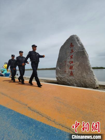 黑龙江:五一假期守护边境平安不"打烊"