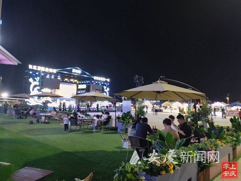 滨江夜市火热开业!