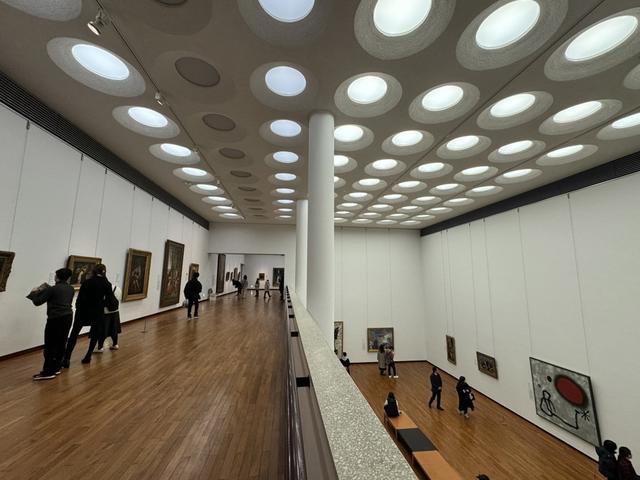 在20余家美术馆参观60多场展览,我一路走,一路看,一路思考|美术馆_新浪财经_新浪网