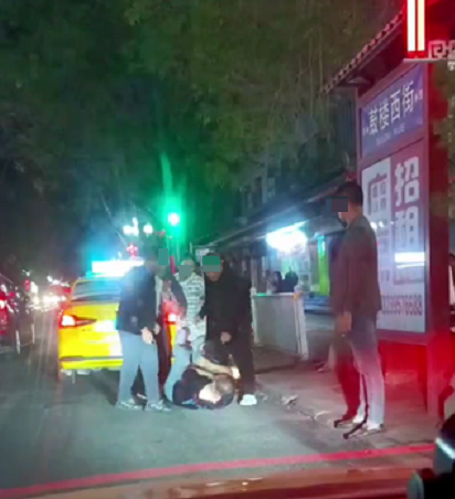 宁夏中卫一出租车司机遭乘客殴打 派出所：案件已受理，正在处理中