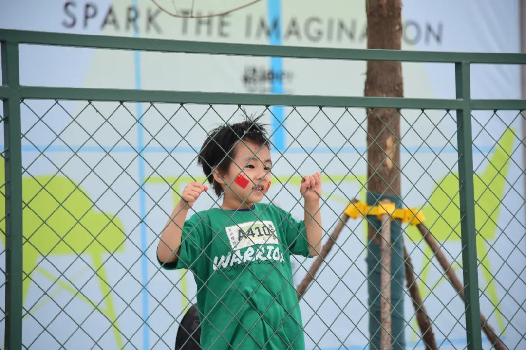 ↑5月4日、5日，孩子们在悦动辰星体育乐园玩耍。
