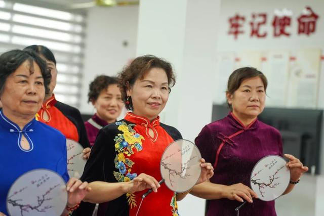 奉城这个居委组建了自己的"老年大学"?