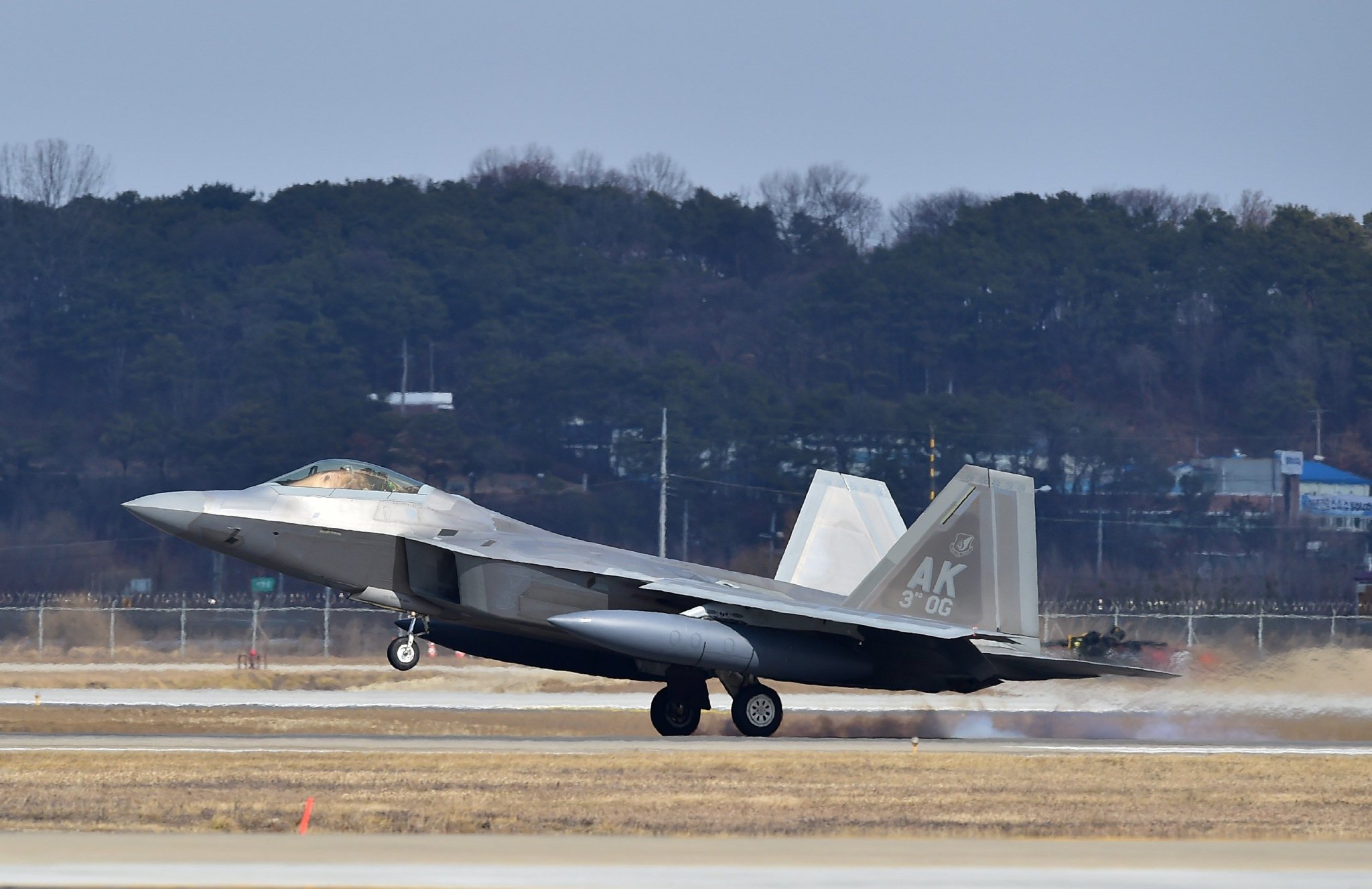 美国f-22"猛禽"隐形战机.图片来源:视觉中国