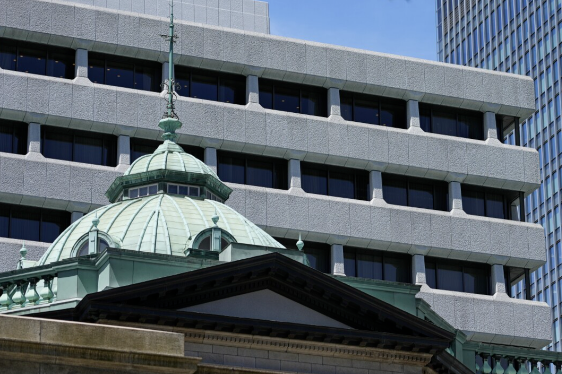 强势美元“收割”全球财富，亚洲多国汇率告急！专家警告：货币贬值不可过度