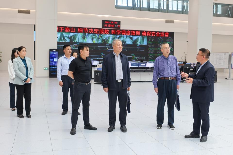 济南市纪委监委领导到济南轨道交通集团调研