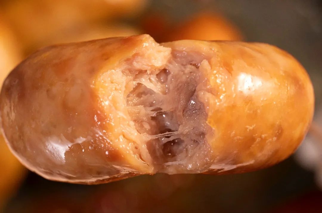 纯肉做的爆汁烤肠,不含淀粉,0色素,0防腐,肉香四溢!