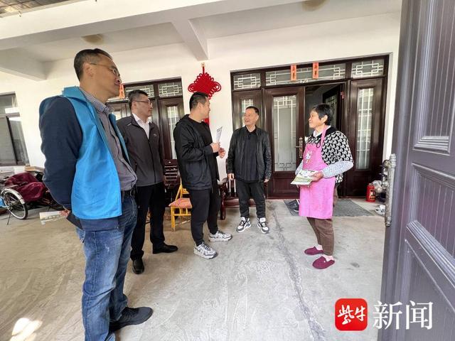 常熟市碧溪街道浒东村开展"五一面对面"主题实践活动