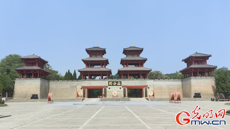 图为函谷关历史文化旅游区.