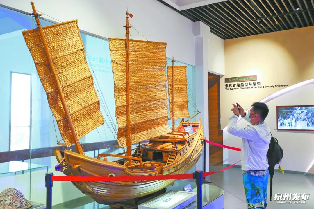 泉州湾古船陈列馆内的泉州湾宋代古船复原模型(陈起拓 摄)南宋吕颐浩