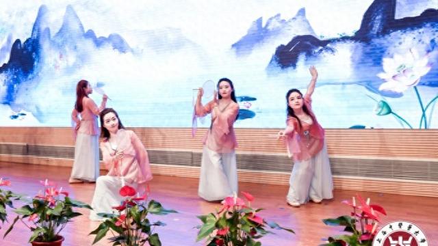 护士节遇上母亲节,她们施展新技能,十余机构结为上海市安宁疗护医教研