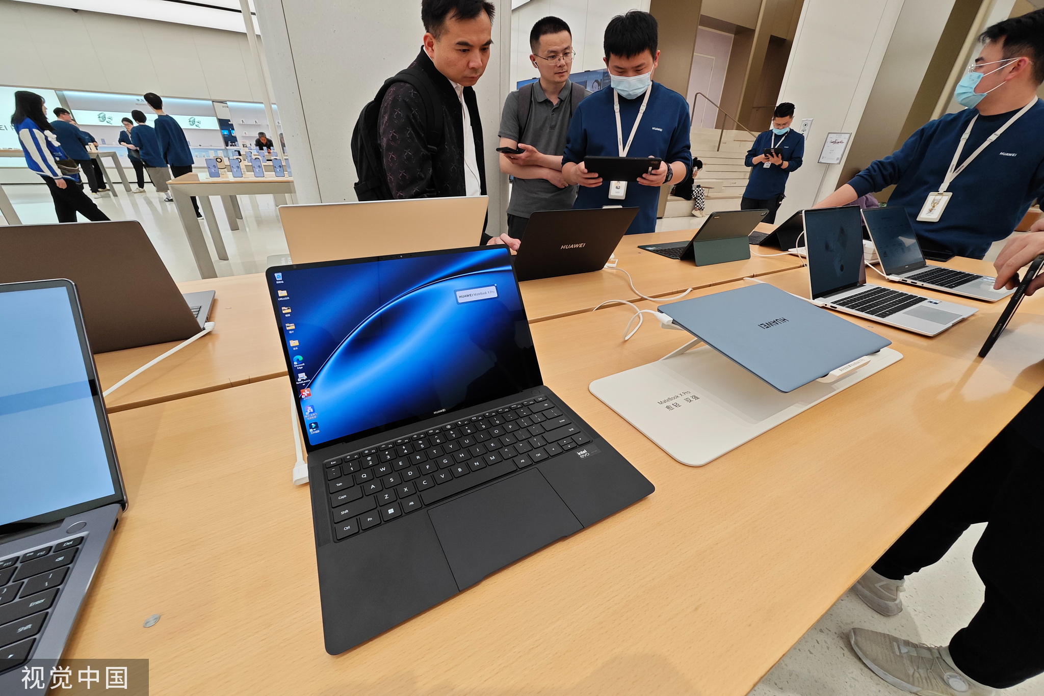 4月11日，华为新款MateBook X Pro正式发布。图自视觉中国