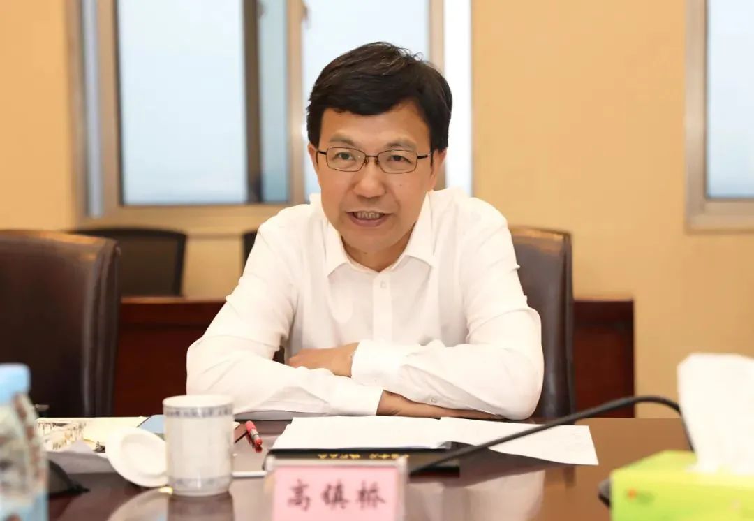 4月15日,安徽省委组织部发布干部任前公示,其中:省机关事务管理局副