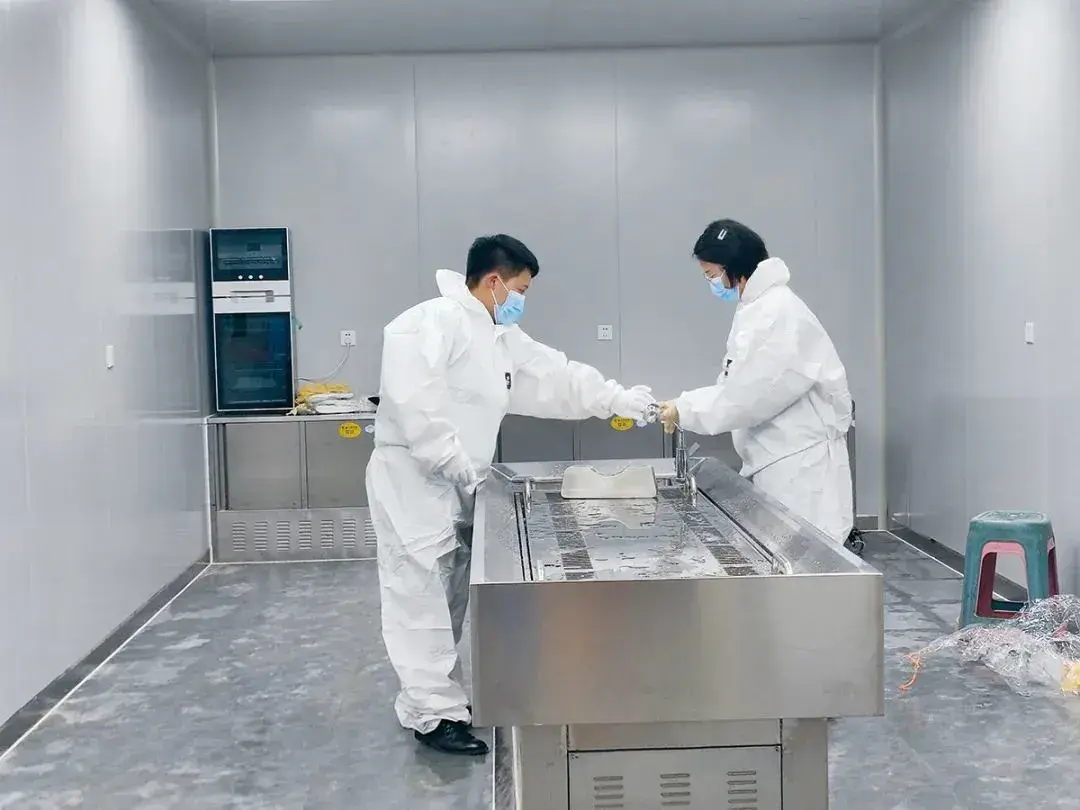 殡葬专业学生没毕业就被殡仪馆预订|朱磊_新浪财经_新浪网