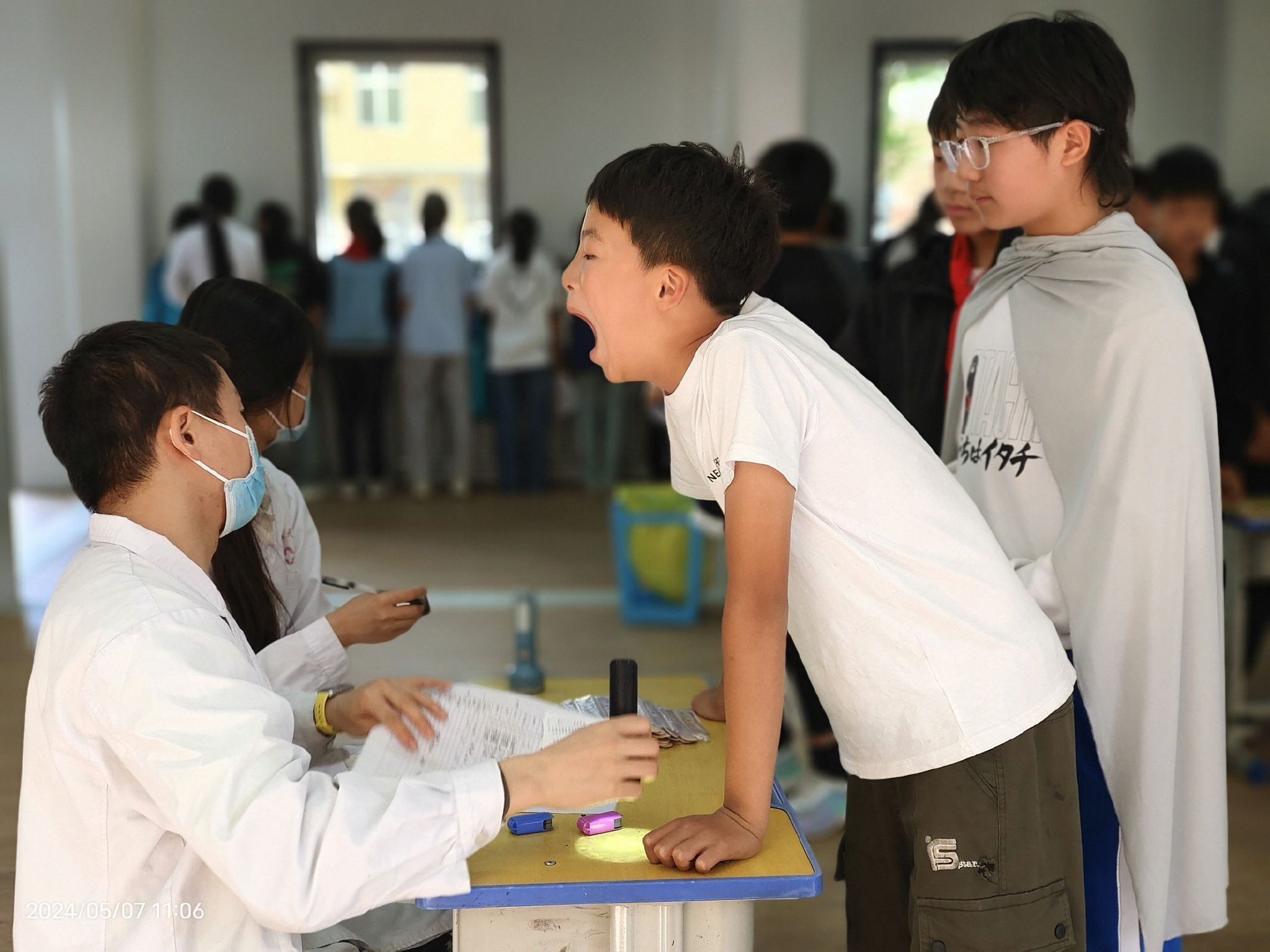 灞桥区狄寨小学开展2024年春季健康体检活动