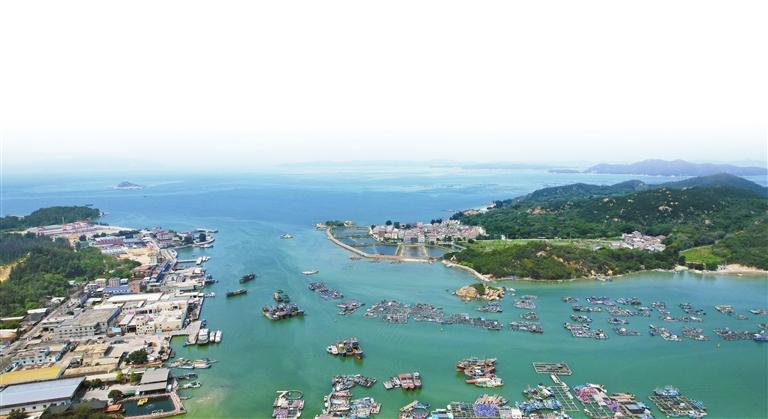 潮州市饶平县海水养殖区航拍图。