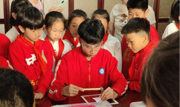 传承!葡萄山小学牵手烟台特殊教育学校