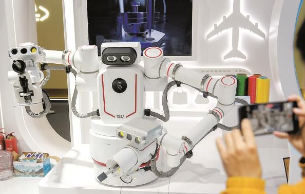 第八届中国品牌日活动今天开幕 大国重器"上新"国货潮牌"圈粉"_新浪财