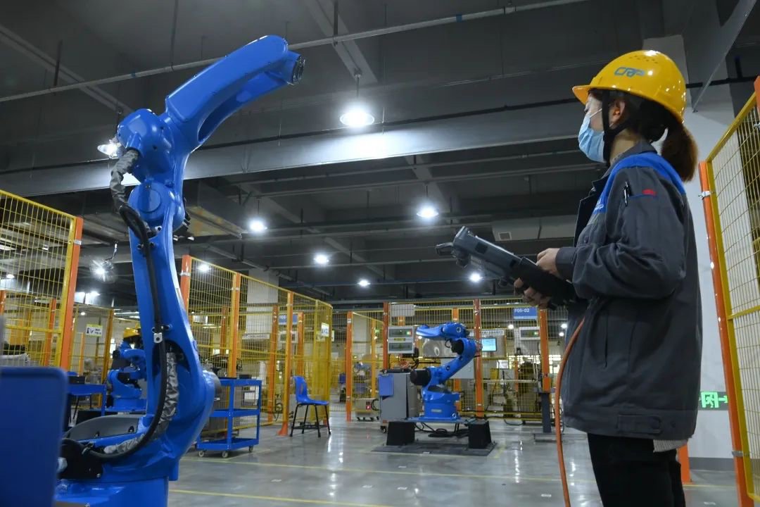 卡诺普公司生产的机器人。受访者供图