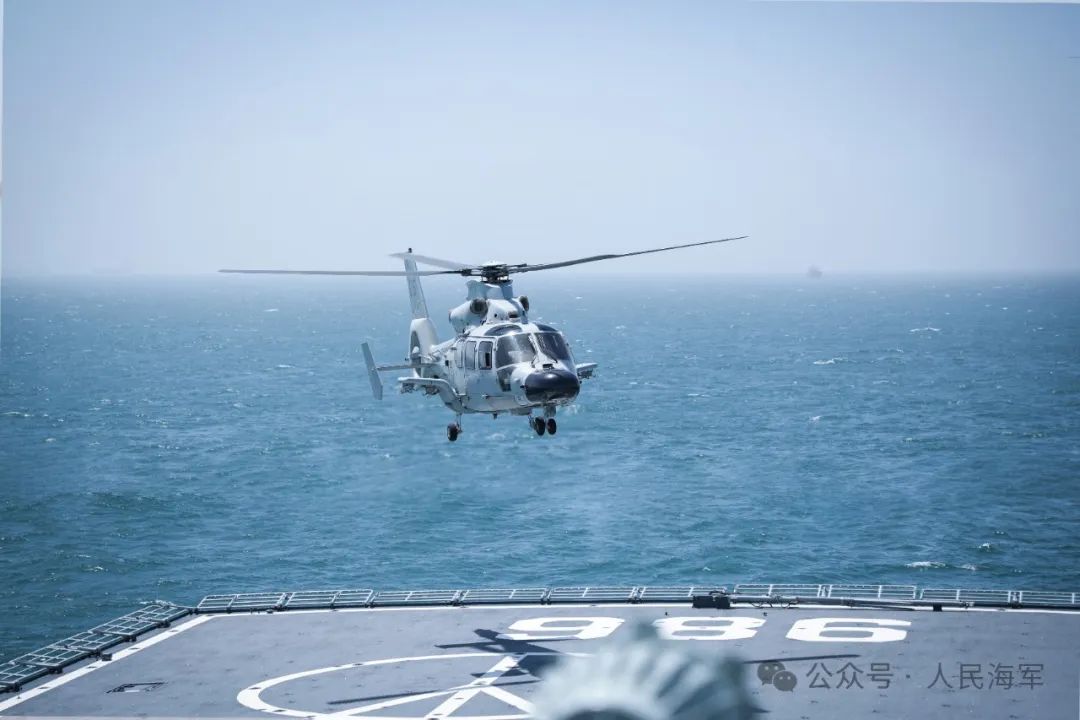 编队出击,跨昼夜联训|舰载直升机_新浪财经_新浪网