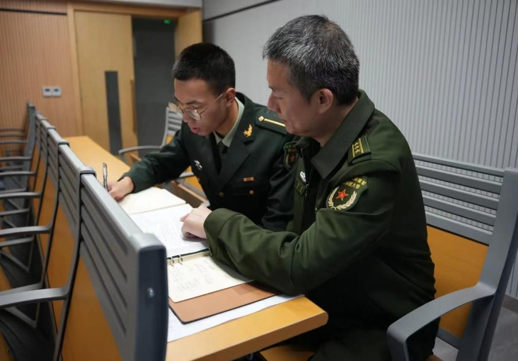 他们的"班主任",很贴心!