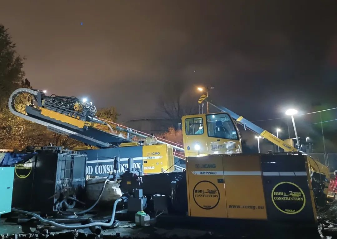 在黑山首条高速公路——南北高速公路项目施工中,徐工xtr260隧道掘进