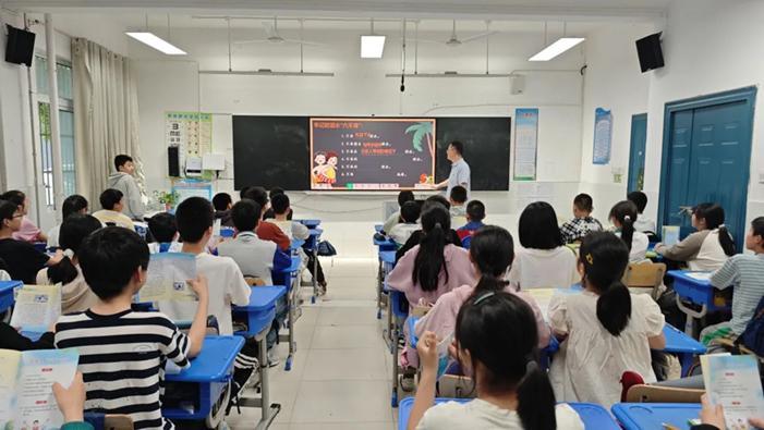 珍爱生命,预防溺水——庐江县晨光小学举行2024年春季学期防溺水宣传