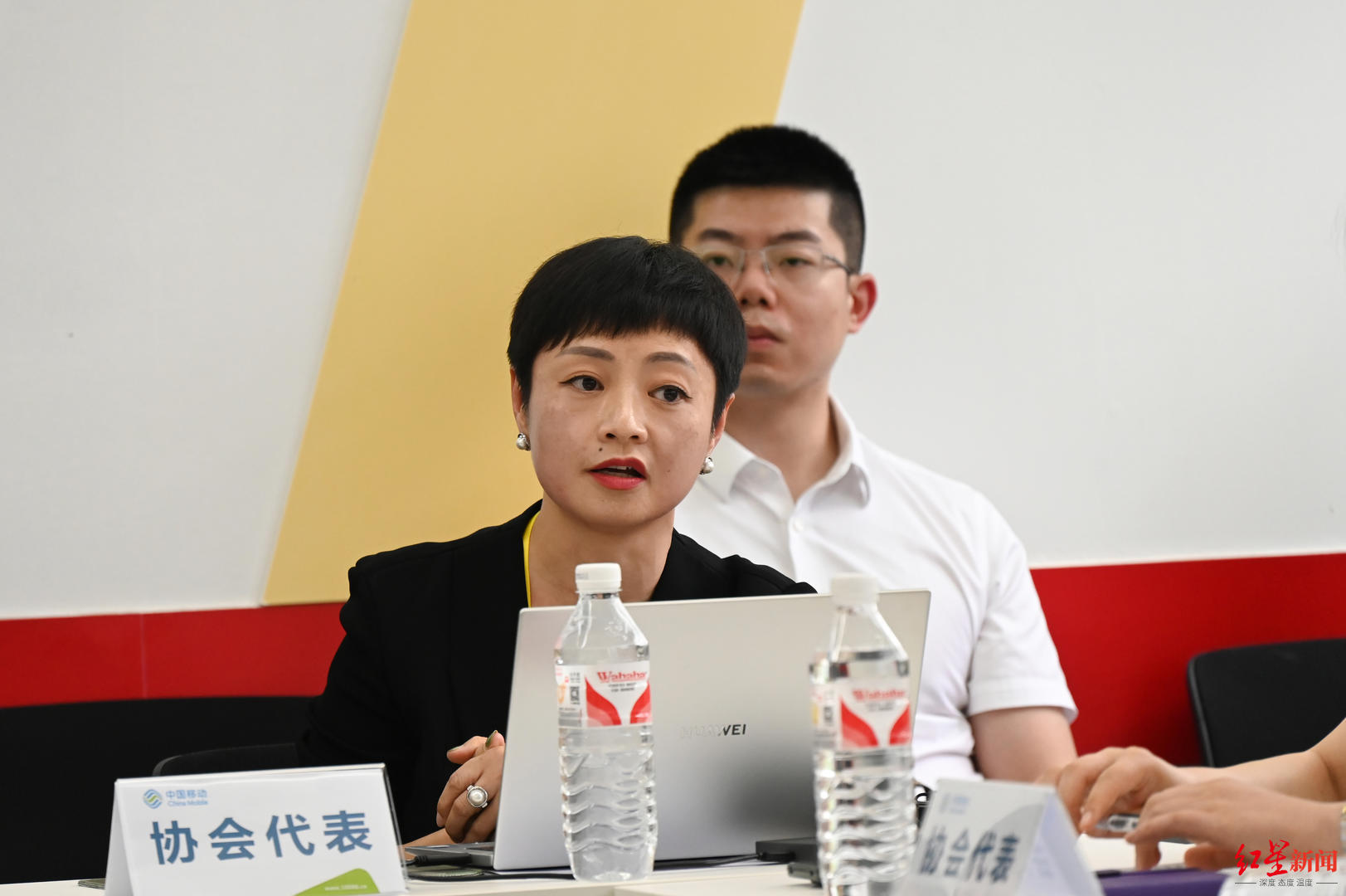 孙静"暖心,贴心,是我对一站式受理渠道的第一感受.