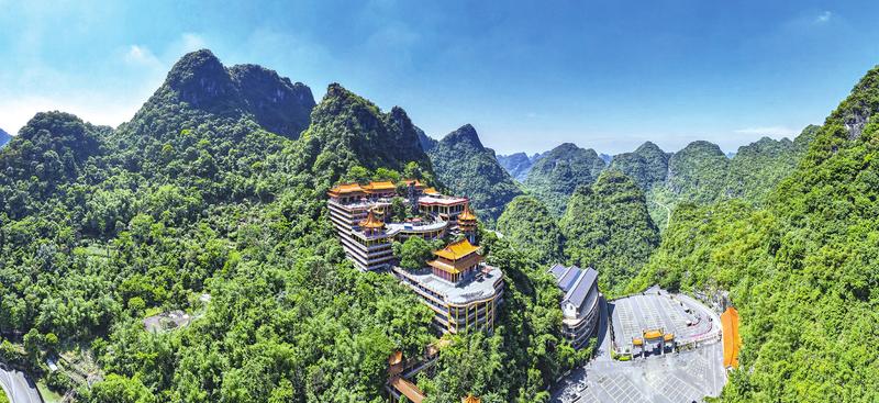 &nbsp;&nbsp;&nbsp;&nbsp;马山弄拉景区峰林连绵,环境优美&nbsp;&nbsp