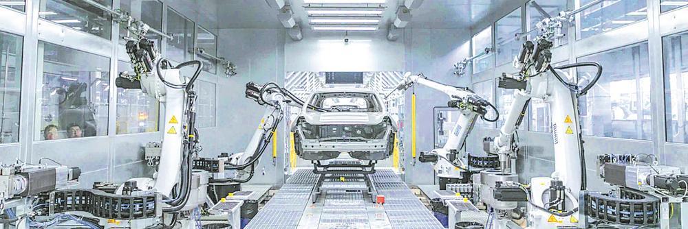 "上云""触网""数字化""智能化"……  制造业提"智"增效