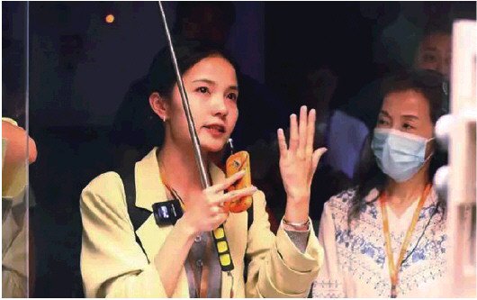 "动我手指者终须报""兵马俑为何千人千面"……近日,95后西安导游"