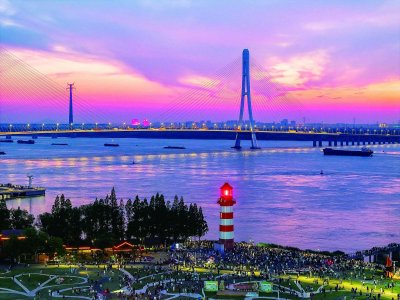 漫天火烧云 满城霞如梦|南京_新浪财经_新浪网