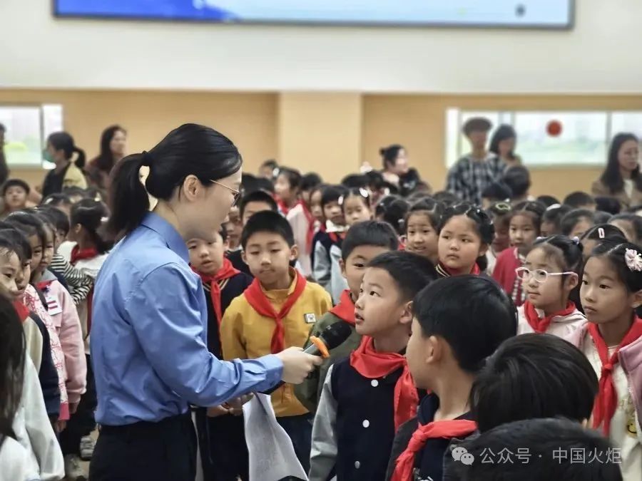 4月30日,相城区上海世外教育附属相城高新区实验小学法治副校长褚钰林