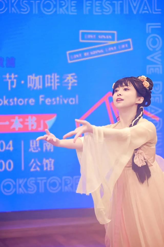 嬉游春日,非遗时尚展圆满落幕!