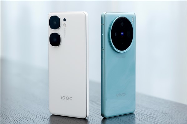 iQOO Neo9S Pro真机现身：安卓阵营性能最强的双芯旗舰