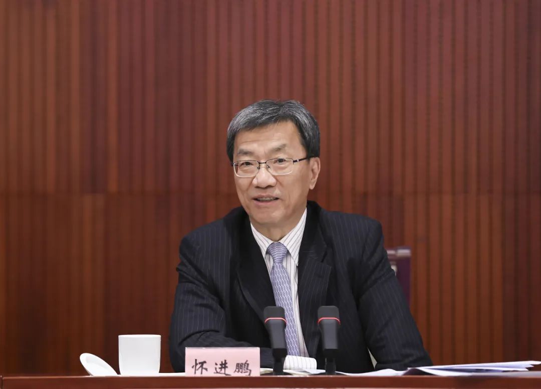 怀进鹏会见香港高校领导研习团一行