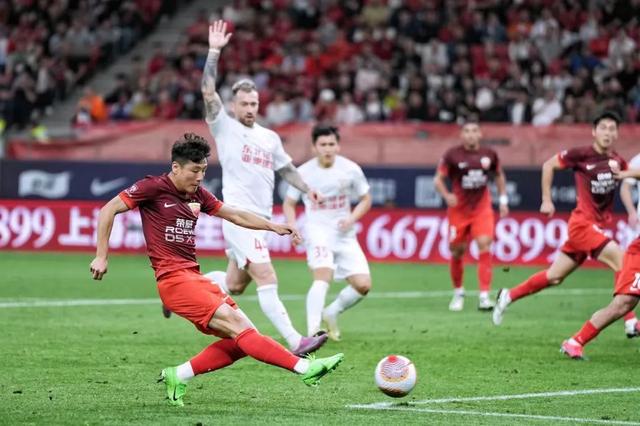 中超第11轮,上海海港5:2胜长春亚泰