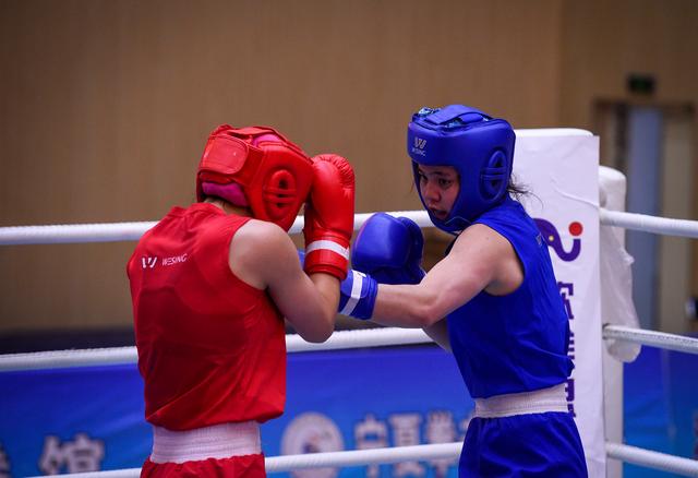 追光|从拳击"小白"到全国冠军,她的故事热辣滚烫!