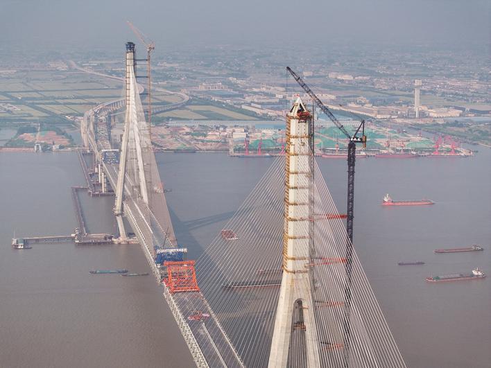 常泰长江大桥建设有序推进
