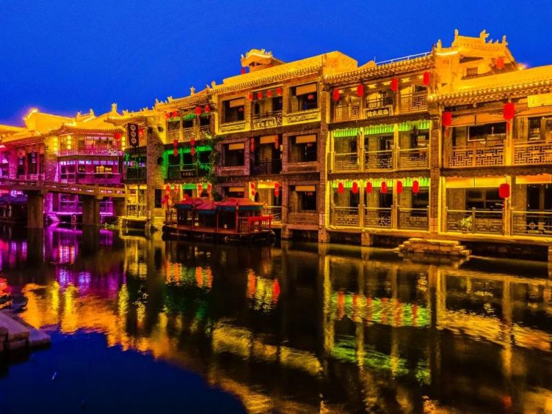 正太广场,在这里可打卡石家庄现存最早的,唯一的法国古典主义建筑正太