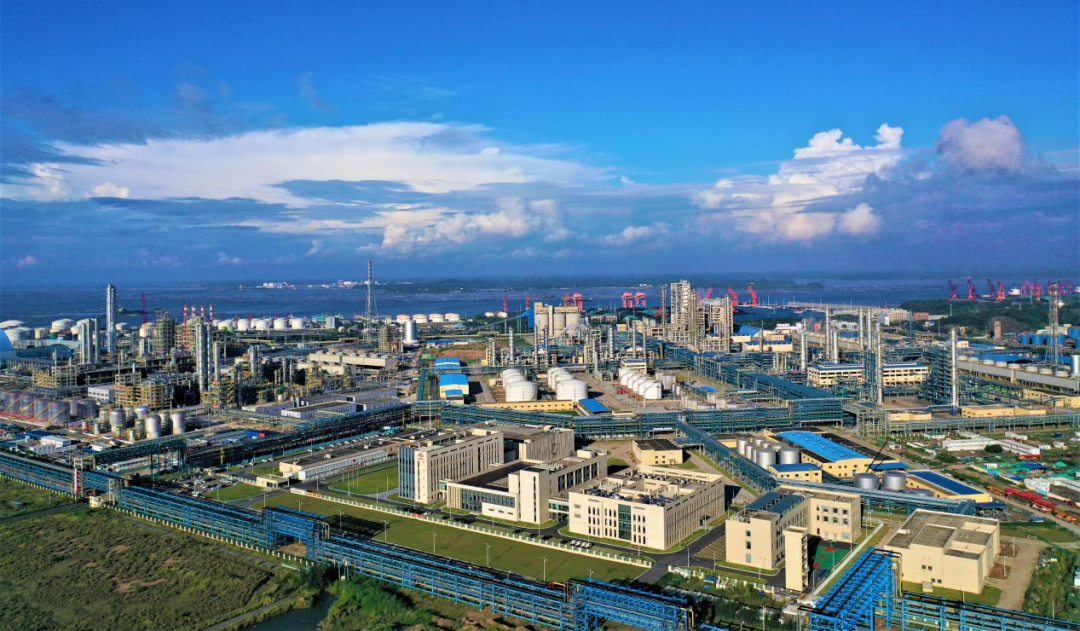 华谊钦州化工新材料一体化基地全景。