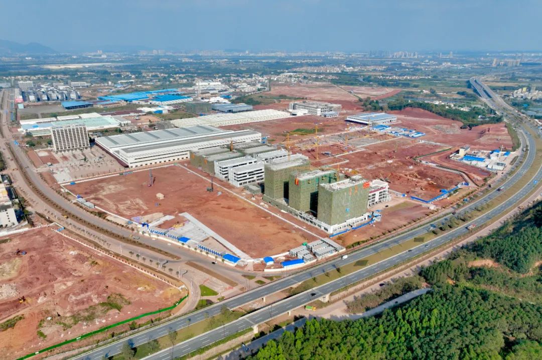 肇庆扎实推进大型产业集聚区建设:高质量打造“万亩千亿”大平台|肇庆市_新浪财经_新浪网