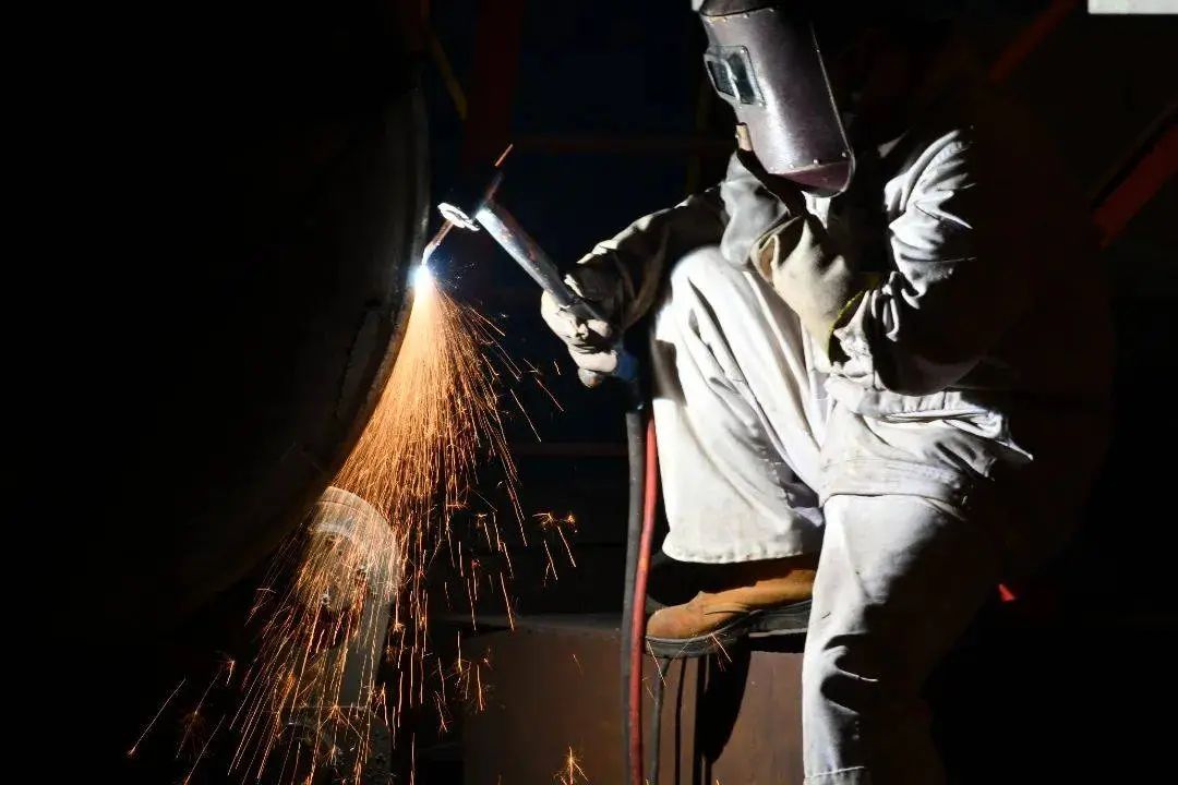 中国钢铁为何走不出困境?