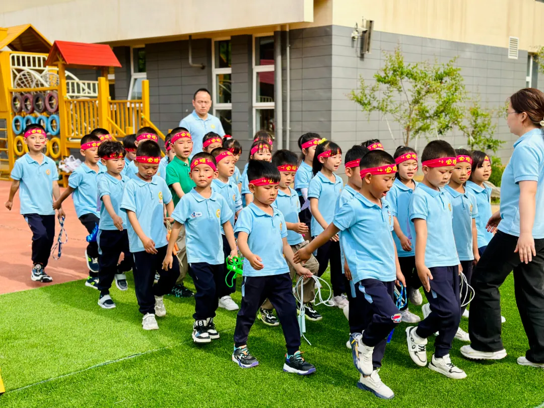 一起奔跑 一起成长——沣东润馨怡园幼儿园迷你马拉松活动