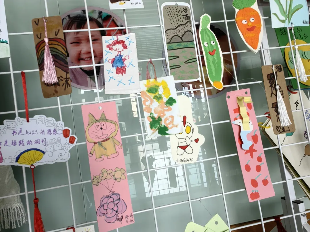 灞桥区席王街道中心幼儿园开展"读书月"主题系列活动