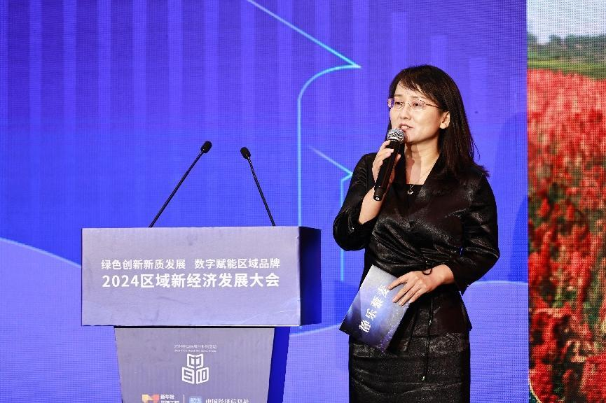 图为静乐县副县长梁燕珍推介静乐藜麦近年来,静乐藜麦频频现身国际