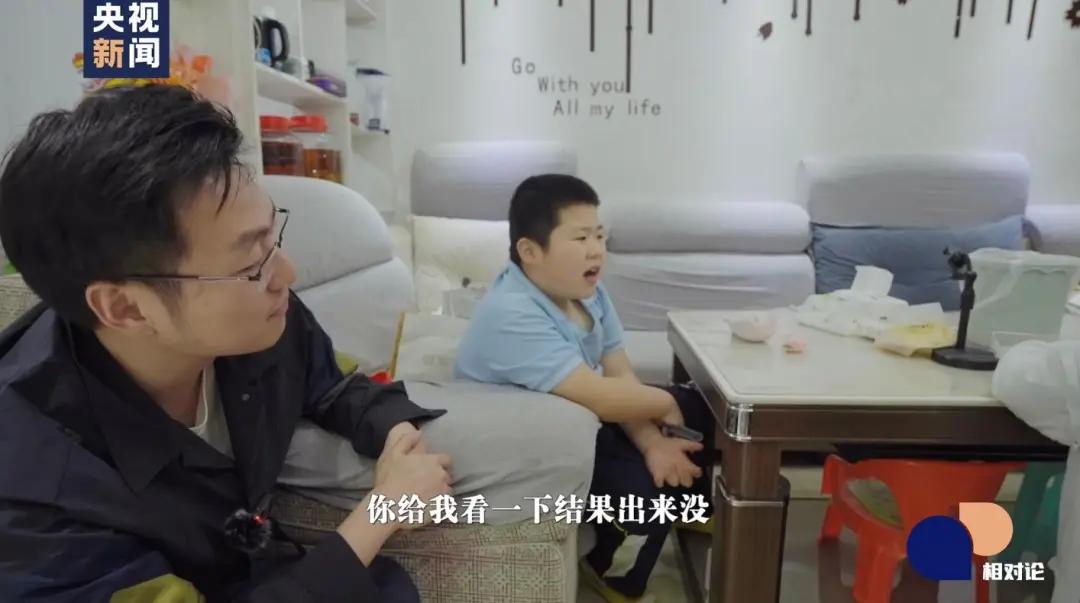 11岁男孩帮妈妈拍"遗愿清单",原因太戳了