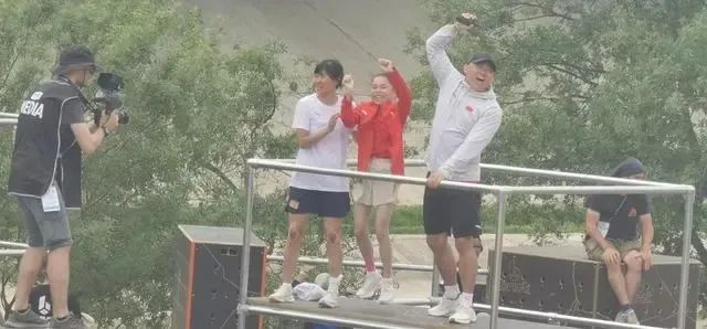 【8点见】广西百色一学生校内坠亡 官方通报